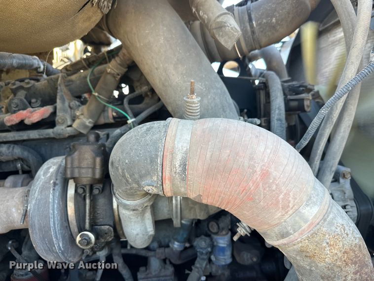 image for item DW4355 2006 International 5500i ready mix truck