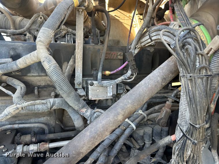 image for item DW4355 2006 International 5500i ready mix truck