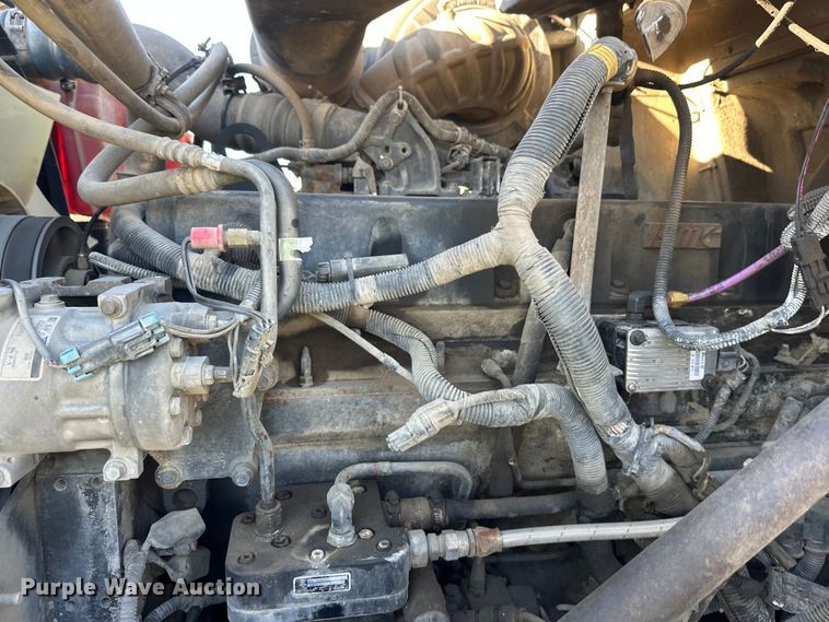 image for item DW4355 2006 International 5500i ready mix truck