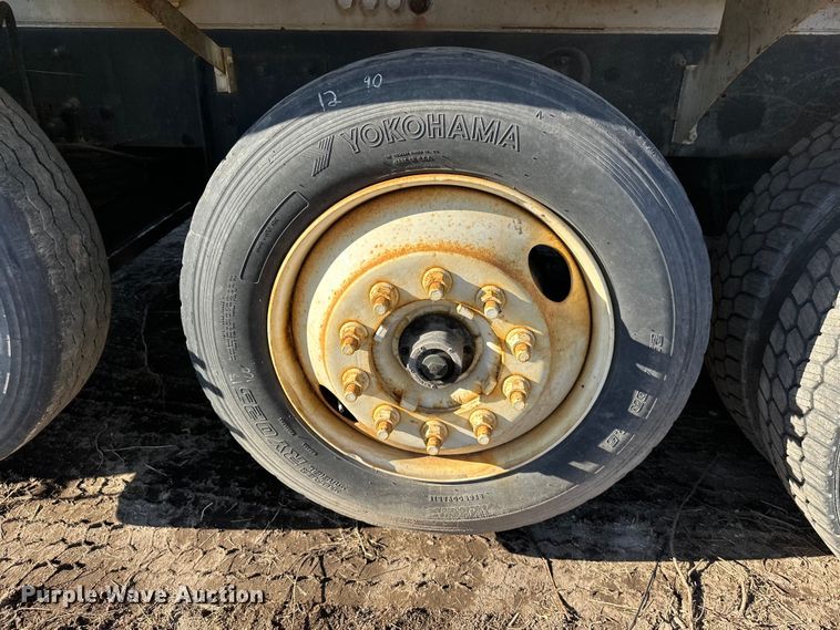 image for item DW4355 2006 International 5500i ready mix truck