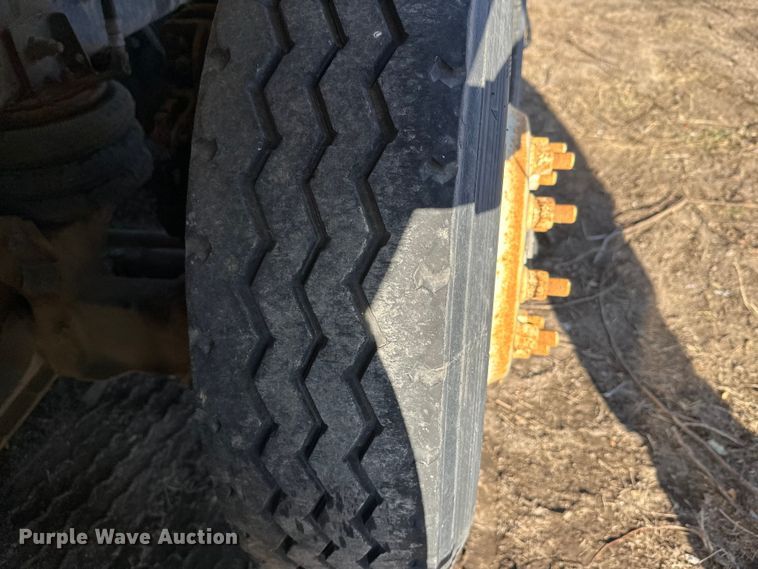 image for item DW4355 2006 International 5500i ready mix truck