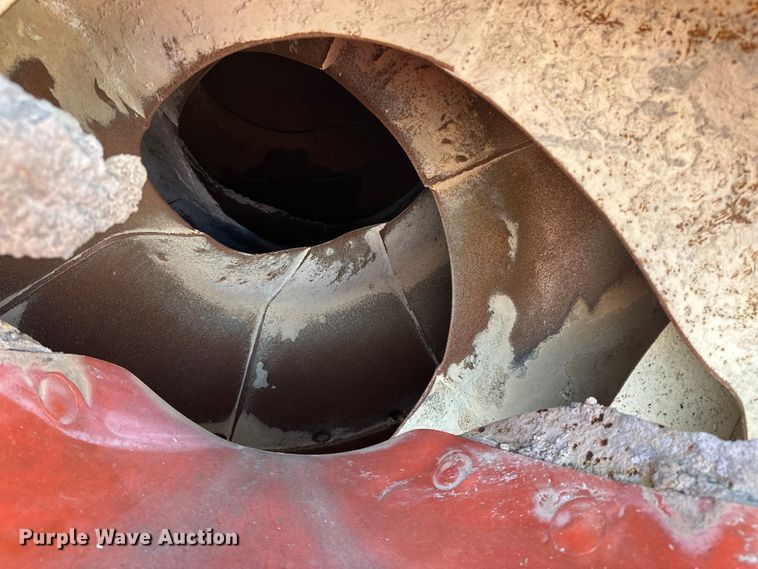 image for item DW4356 2005 International 5500i ready mix truck