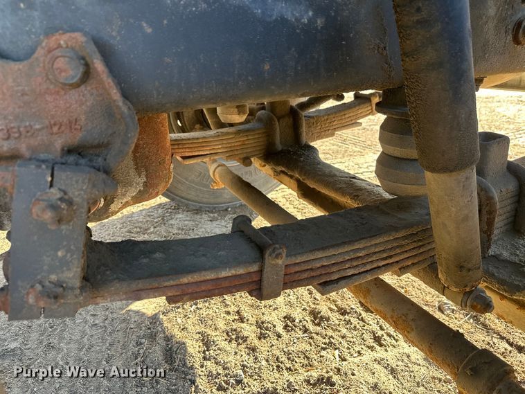 image for item DW4356 2005 International 5500i ready mix truck