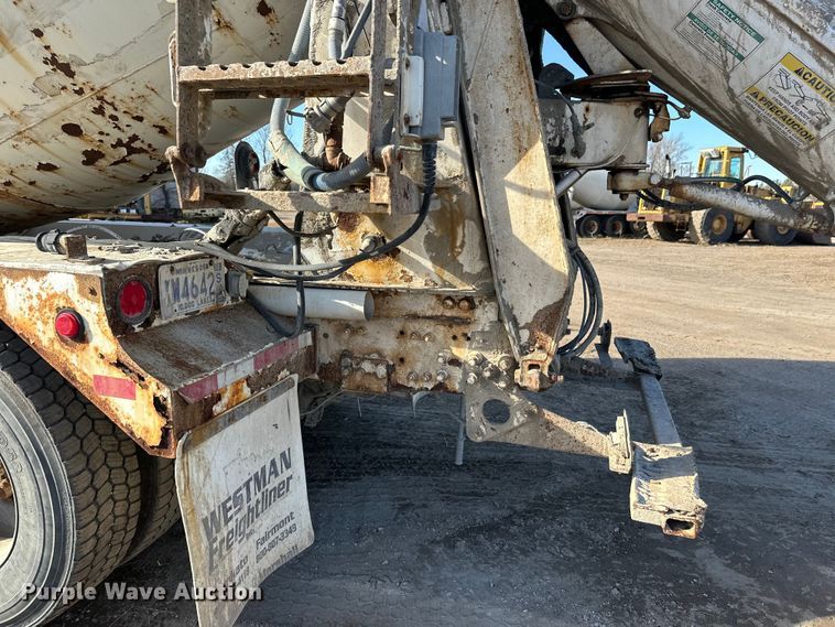 image for item DW4358 2006 Sterling L-Line ready mix truck