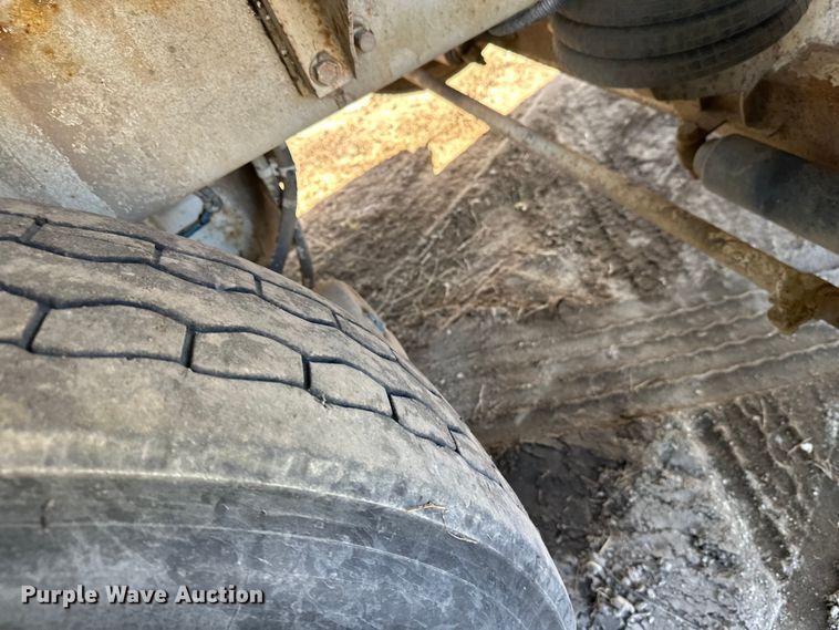 image for item DW4358 2006 Sterling L-Line ready mix truck