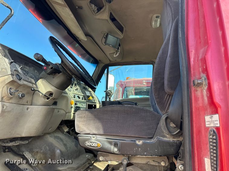 image for item DW4358 2006 Sterling L-Line ready mix truck