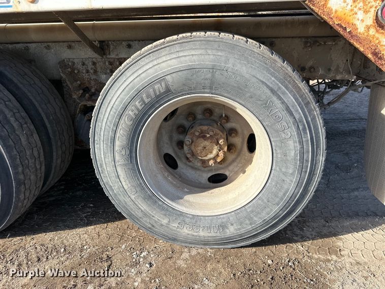 image for item DW4358 2006 Sterling L-Line ready mix truck