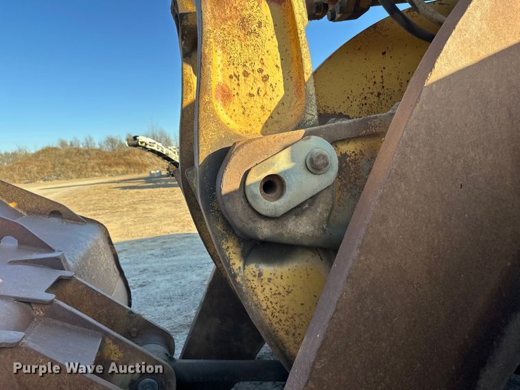 image for item DW4359 1985 Caterpillar 980C wheel loader