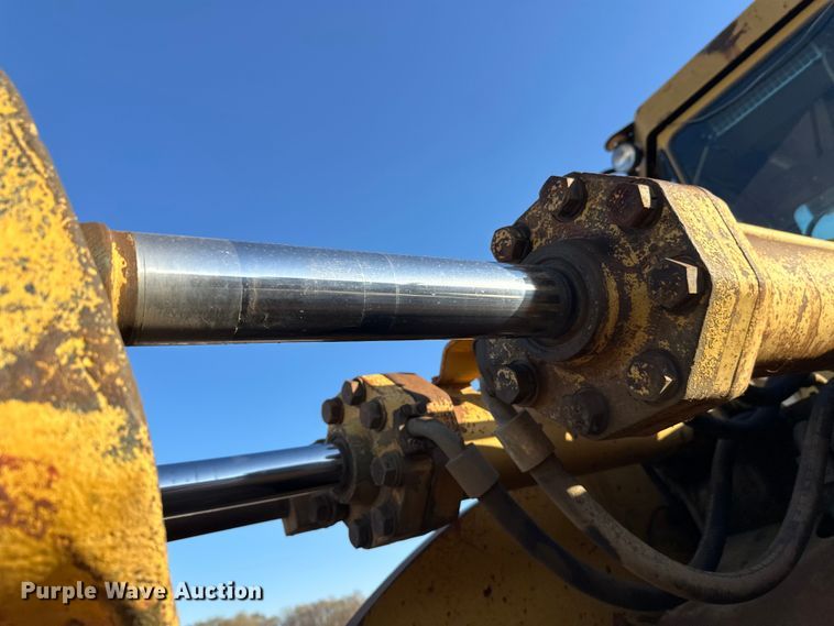 image for item DW4359 1985 Caterpillar 980C wheel loader