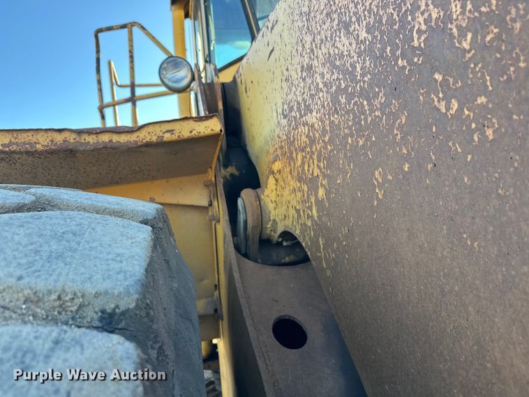 image for item DW4359 1985 Caterpillar 980C wheel loader