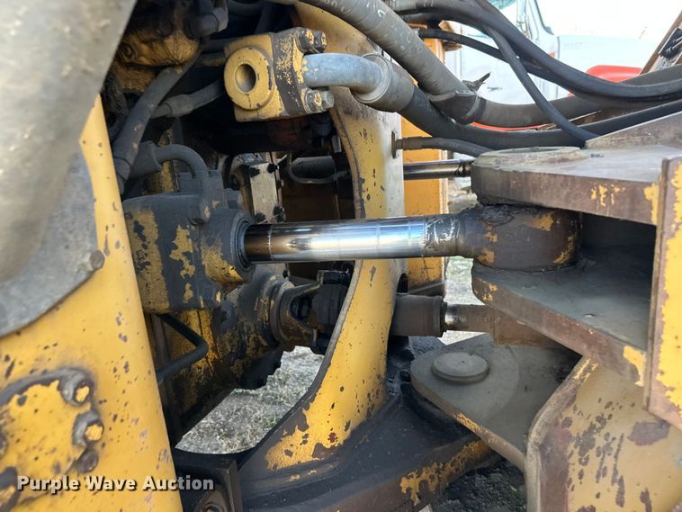 image for item DW4359 1985 Caterpillar 980C wheel loader