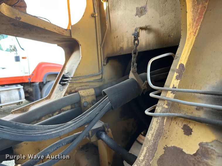 image for item DW4359 1985 Caterpillar 980C wheel loader