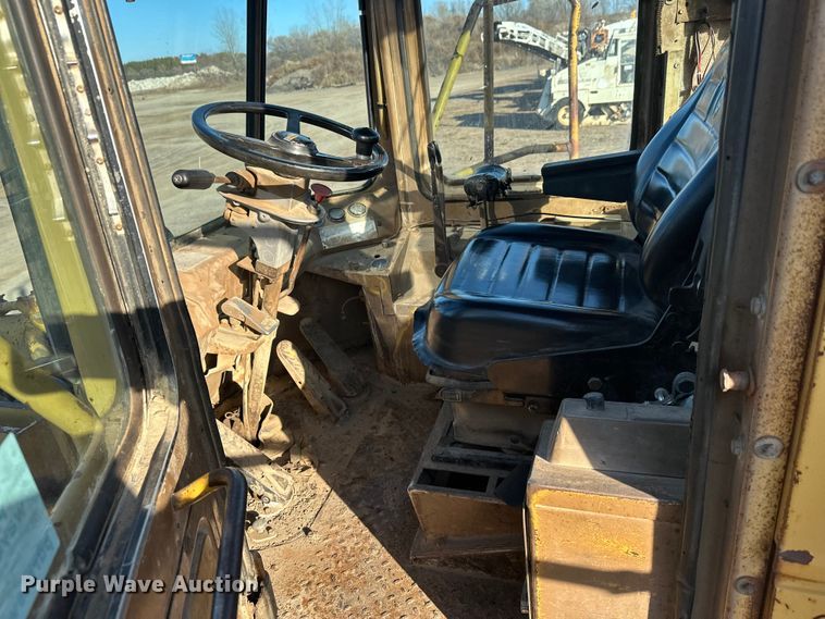 image for item DW4359 1985 Caterpillar 980C wheel loader