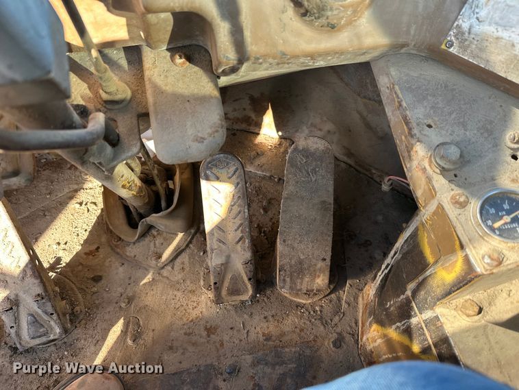 image for item DW4359 1985 Caterpillar 980C wheel loader