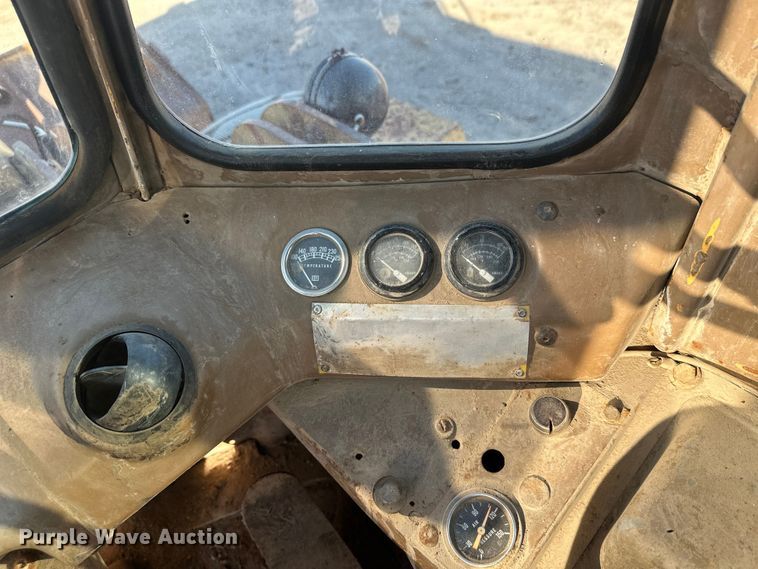 image for item DW4359 1985 Caterpillar 980C wheel loader