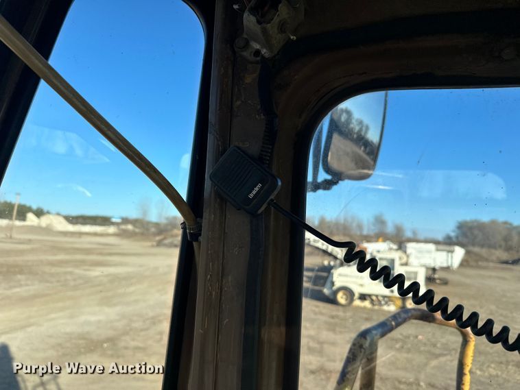 image for item DW4359 1985 Caterpillar 980C wheel loader