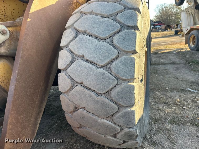 image for item DW4359 1985 Caterpillar 980C wheel loader