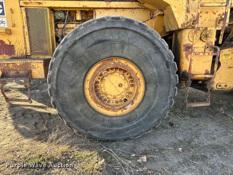 image for item DW4359 1985 Caterpillar 980C wheel loader