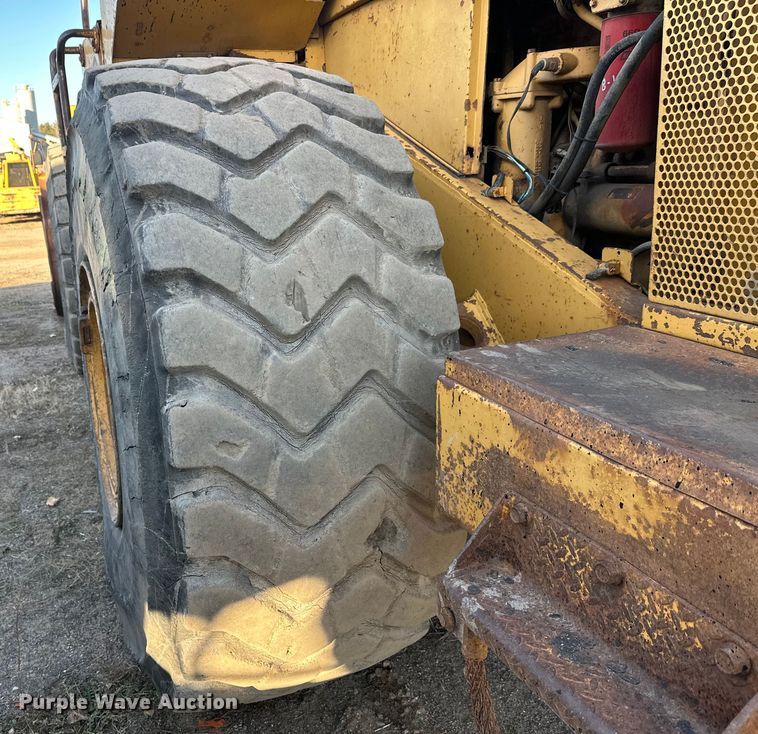 image for item DW4359 1985 Caterpillar 980C wheel loader
