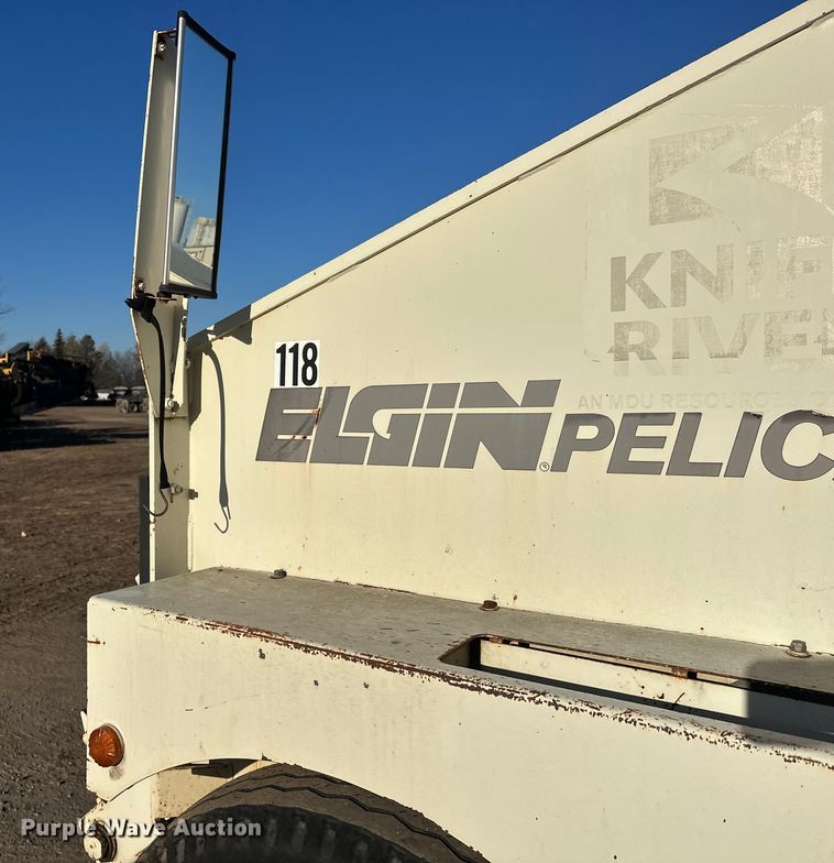 image for item DW4360 Elgin Pelican street sweeper