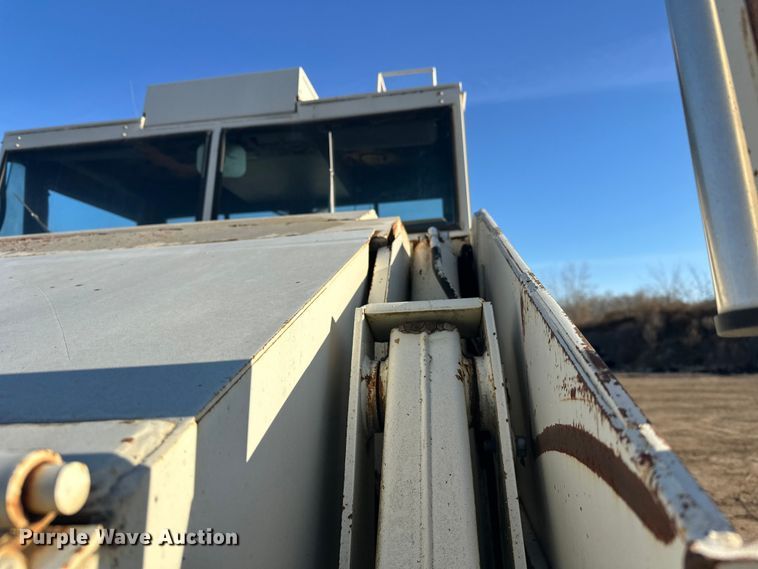 image for item DW4360 Elgin Pelican street sweeper