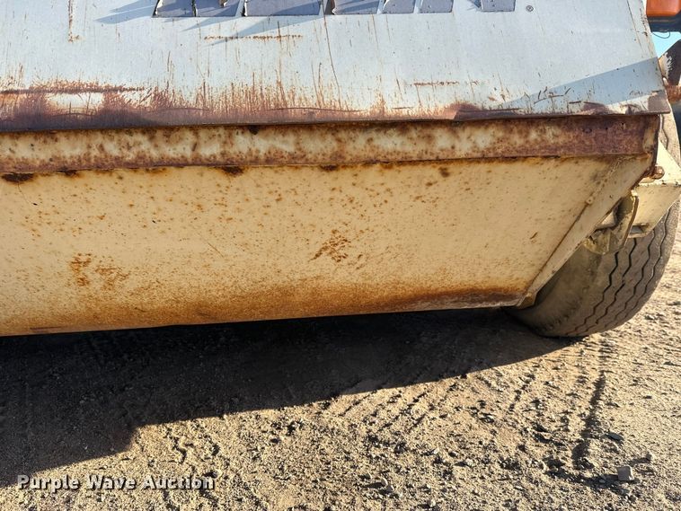 image for item DW4360 Elgin Pelican street sweeper