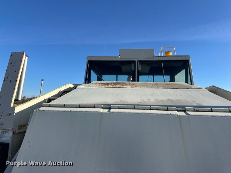 image for item DW4360 Elgin Pelican street sweeper