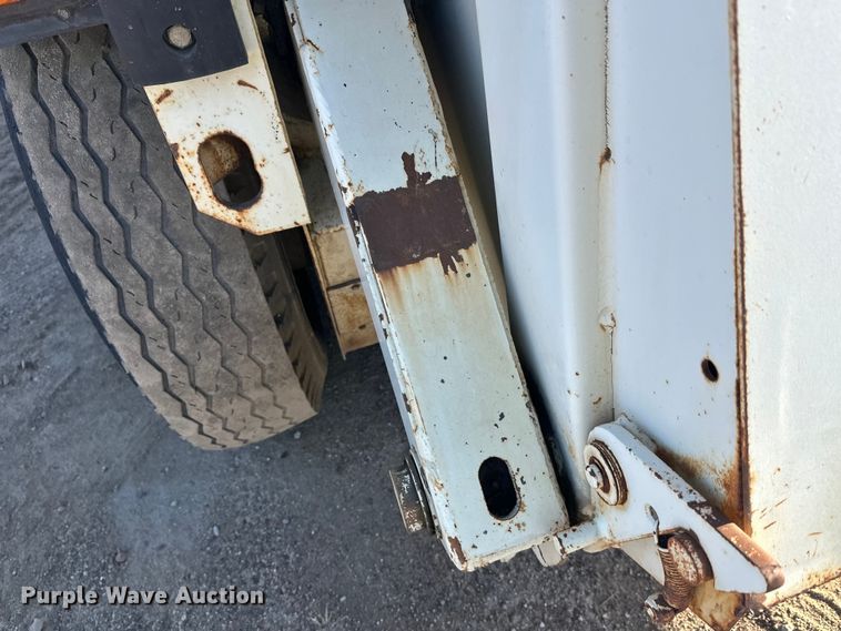 image for item DW4360 Elgin Pelican street sweeper