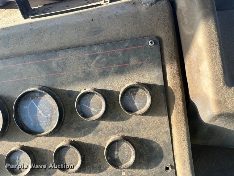 image for item DW4360 Elgin Pelican street sweeper