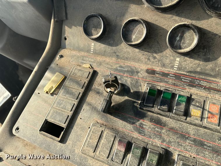 image for item DW4360 Elgin Pelican street sweeper