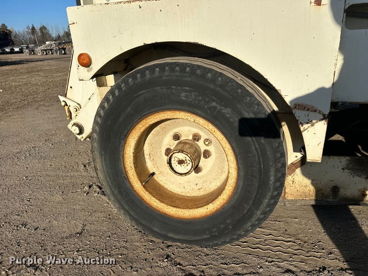 image for item DW4360 Elgin Pelican street sweeper