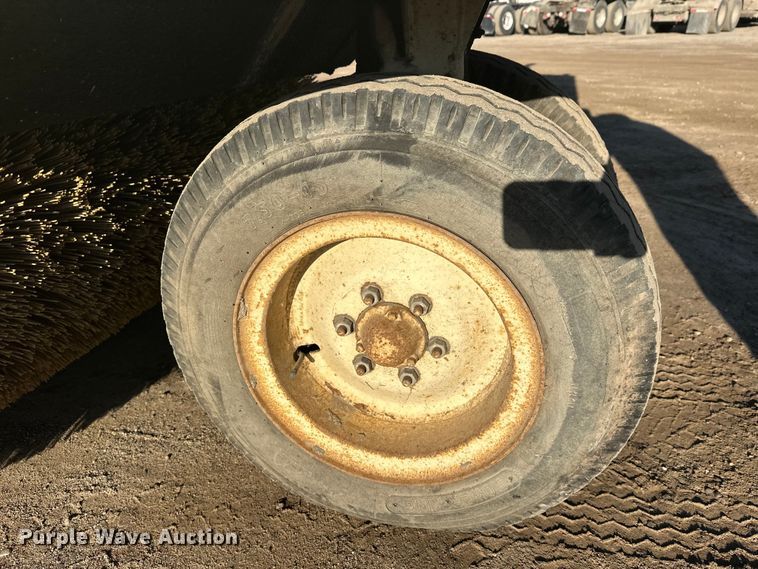 image for item DW4360 Elgin Pelican street sweeper