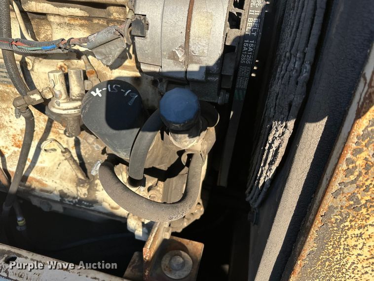 image for item DW4362 Cedar Rapids windrow elevator