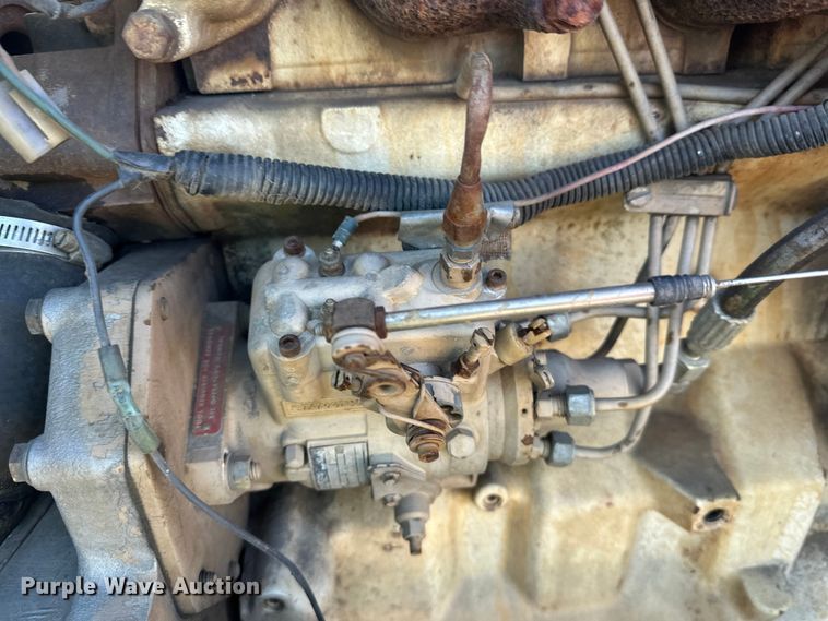 image for item DW4362 Cedar Rapids windrow elevator