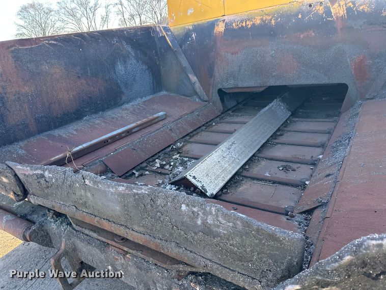 image for item DW4364 1998 Blaw Knox PF-3200 paver