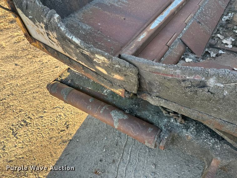 image for item DW4364 1998 Blaw Knox PF-3200 paver