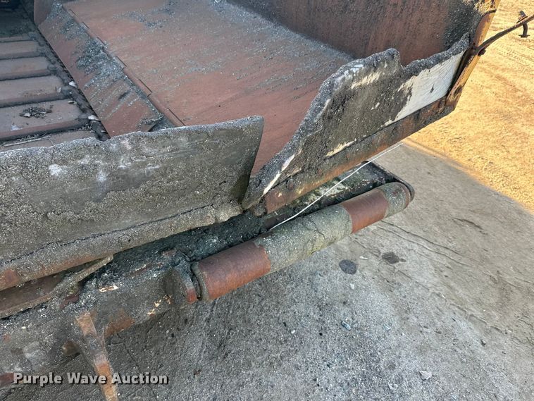 image for item DW4364 1998 Blaw Knox PF-3200 paver