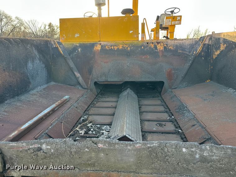 image for item DW4364 1998 Blaw Knox PF-3200 paver