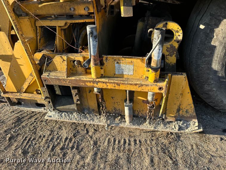 image for item DW4364 1998 Blaw Knox PF-3200 paver