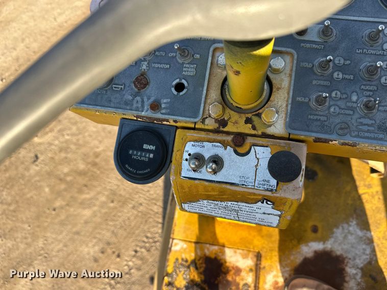 image for item DW4364 1998 Blaw Knox PF-3200 paver