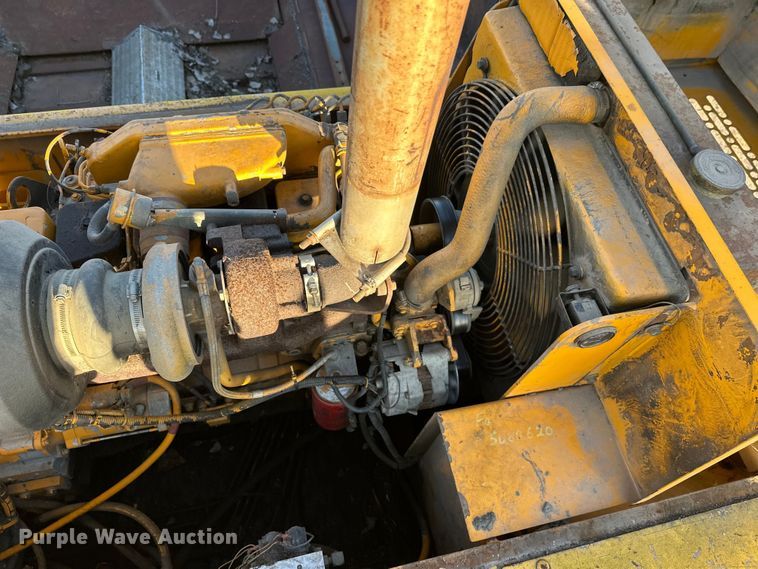 image for item DW4364 1998 Blaw Knox PF-3200 paver