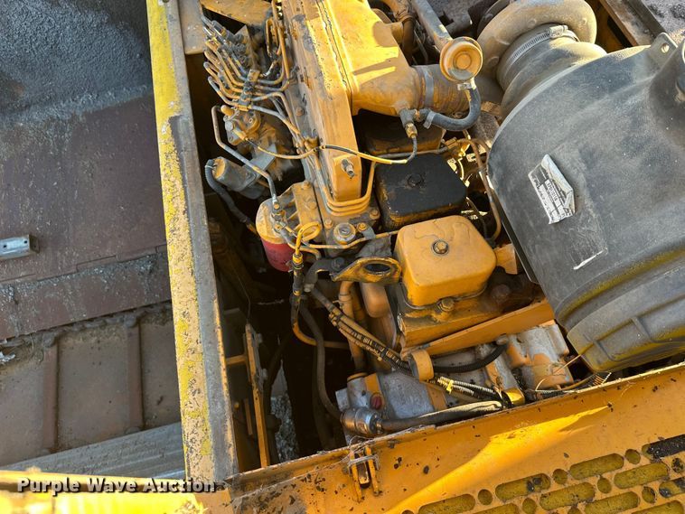 image for item DW4364 1998 Blaw Knox PF-3200 paver