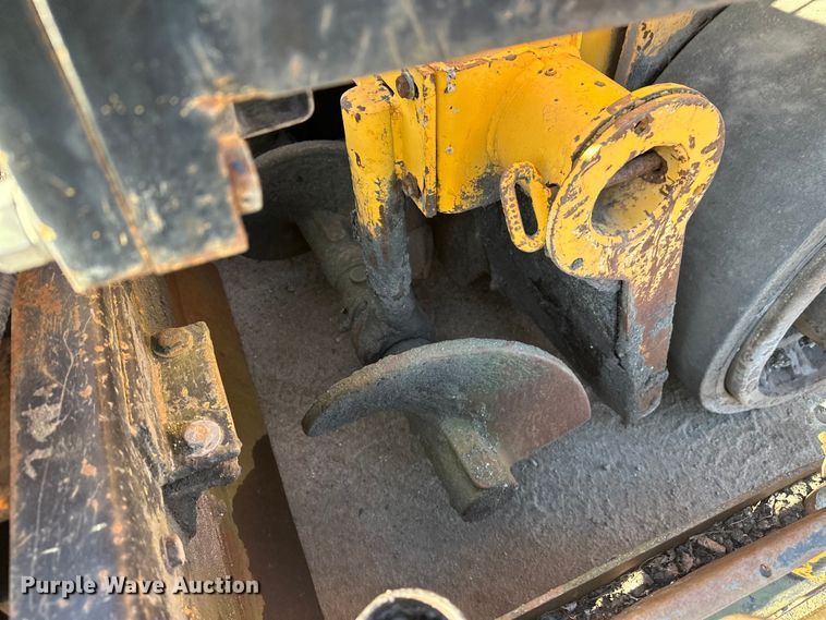 image for item DW4365 2001 Blaw Knox PF-4410 paver