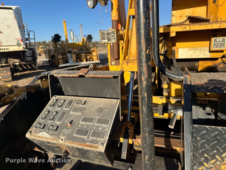 image for item DW4365 2001 Blaw Knox PF-4410 paver