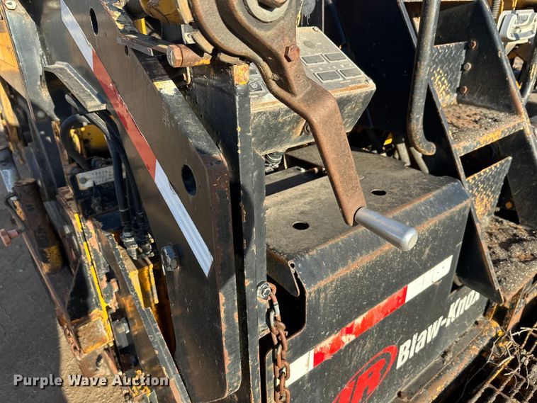 image for item DW4365 2001 Blaw Knox PF-4410 paver