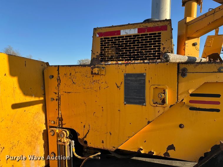 image for item DW4365 2001 Blaw Knox PF-4410 paver