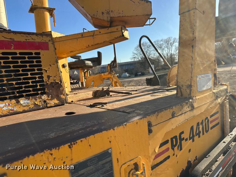 image for item DW4365 2001 Blaw Knox PF-4410 paver