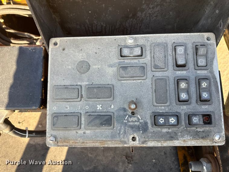 image for item DW4365 2001 Blaw Knox PF-4410 paver