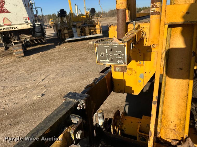 image for item DW4365 2001 Blaw Knox PF-4410 paver