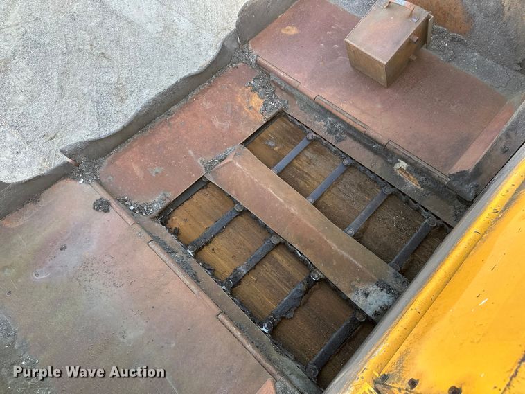 image for item DW4365 2001 Blaw Knox PF-4410 paver